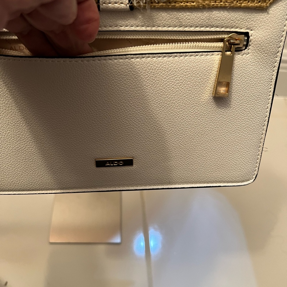 ALDO NWOT WHITE ADORNED WITH RAFFIA TYPE LOOK SATCHEL/CROSSBODY BAG - Picture 12 of 13